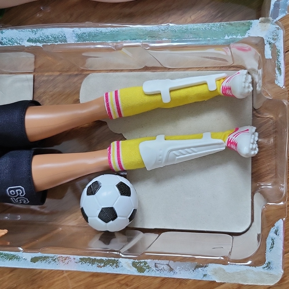 Barbies - Picture 3 of 3